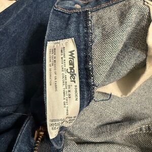 Wrangler
S36DEN
31 X 33
MADE IN MEXICO OF US FABRIC
100% COTTON